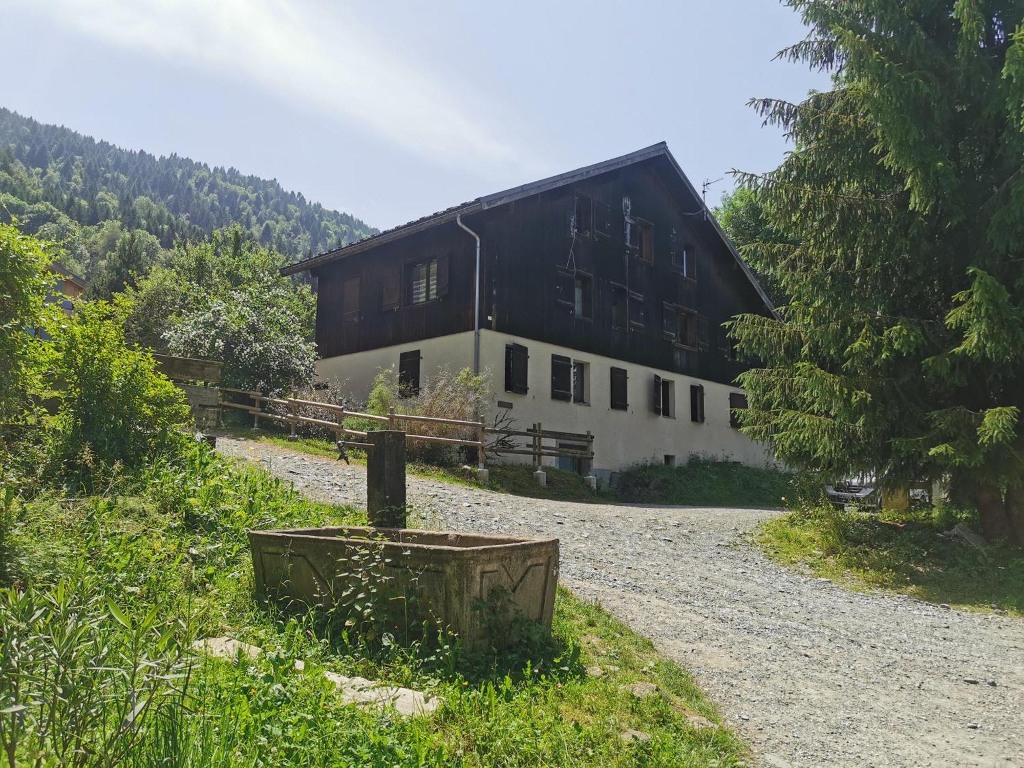 Le Criou - Les Fermes De Vercland Hostel Samoëns Екстериор снимка